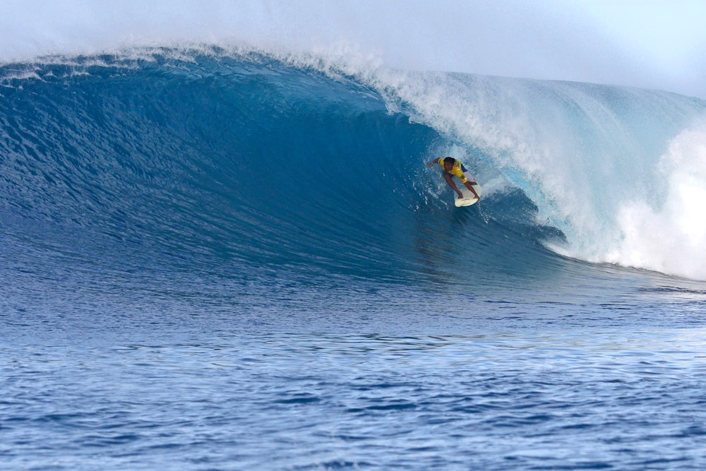 Mentawai Surfing Banner